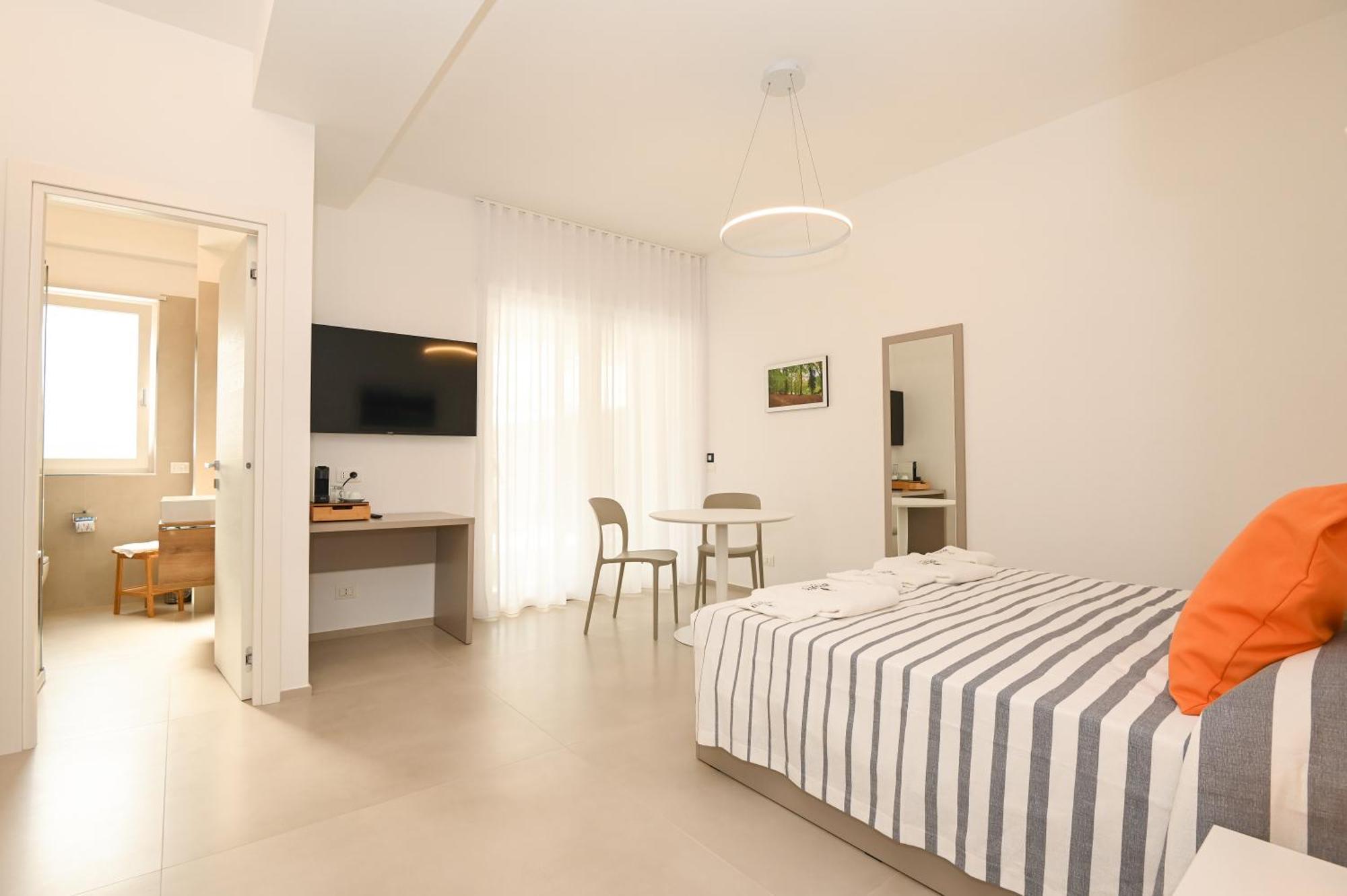 Agora Vieste Rooms & Apartments Екстер'єр фото