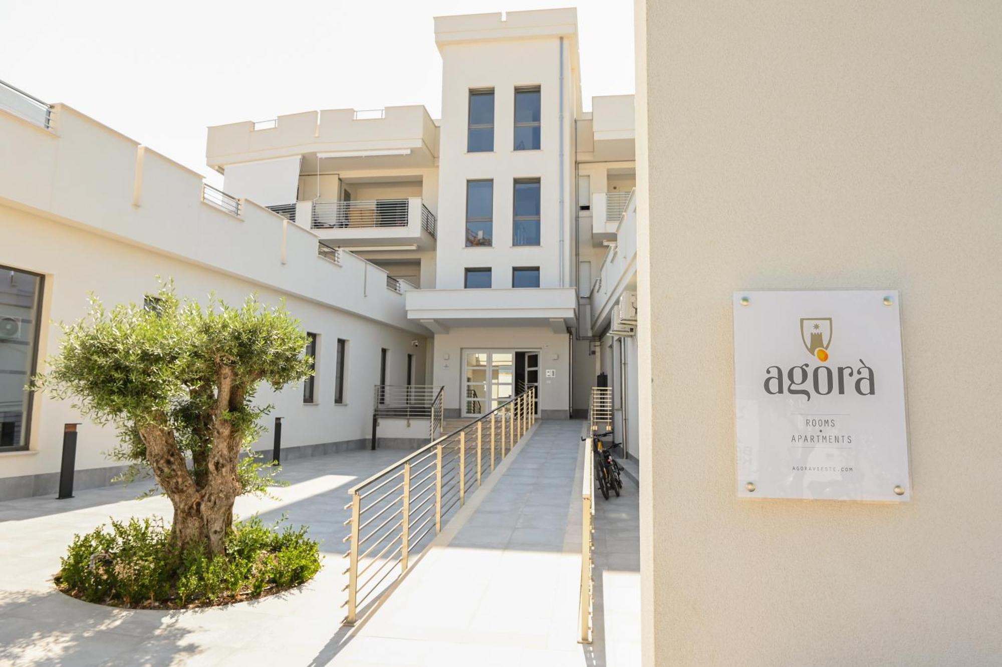 Agora Vieste Rooms & Apartments Екстер'єр фото